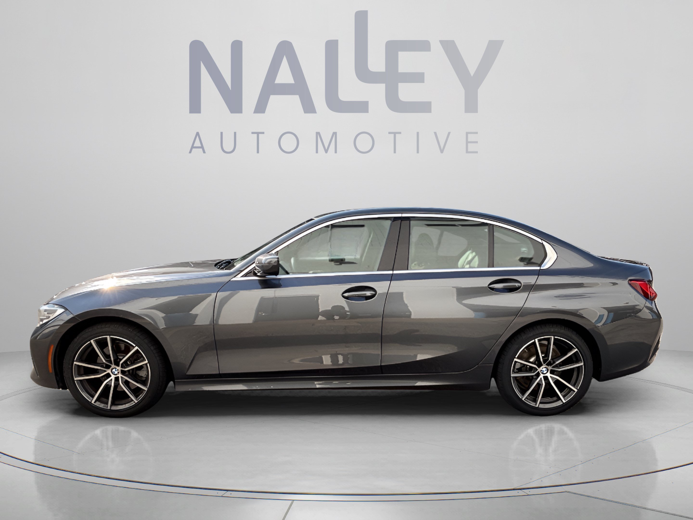 Used 2020 BMW 330i Sedan RWD image 2