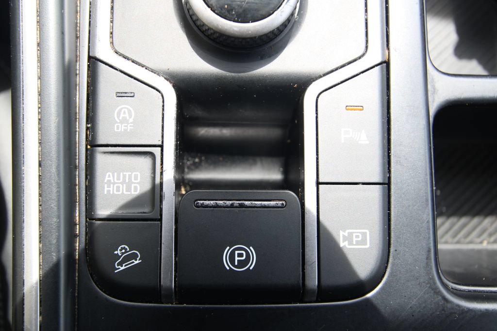 Used 2024 Kia Sorento S FWD image 28