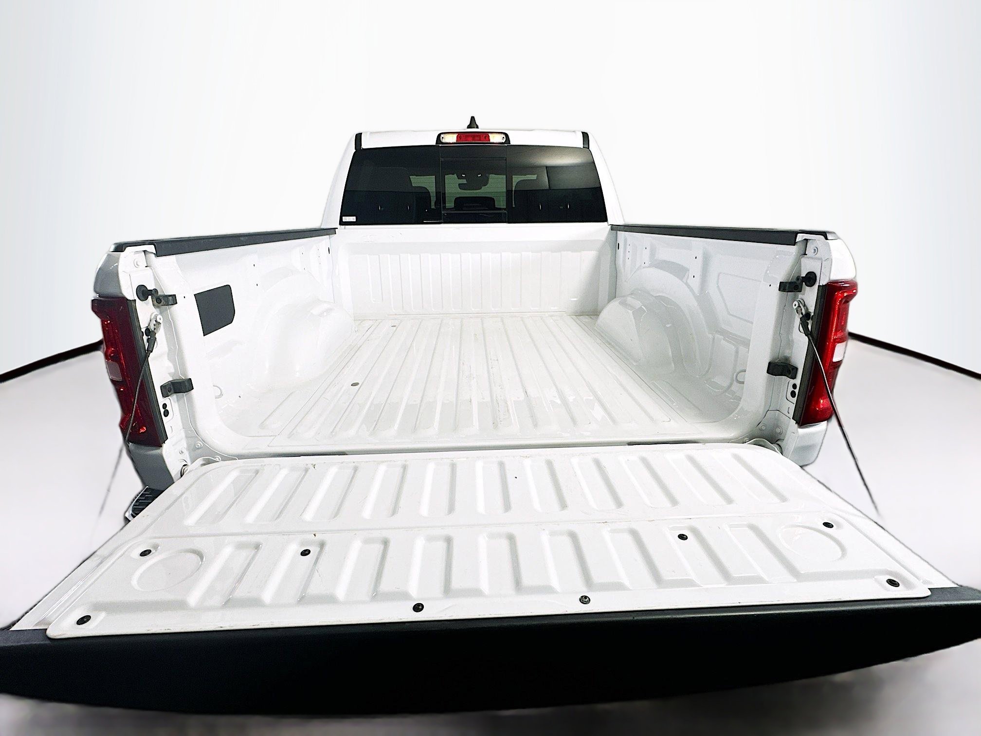 Used 2025 RAM 1500 Laramie image 30