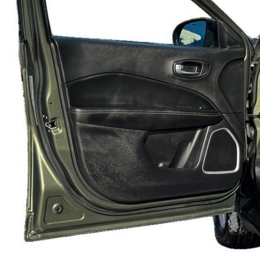 Used 2021 Jeep Compass Latitude image 14