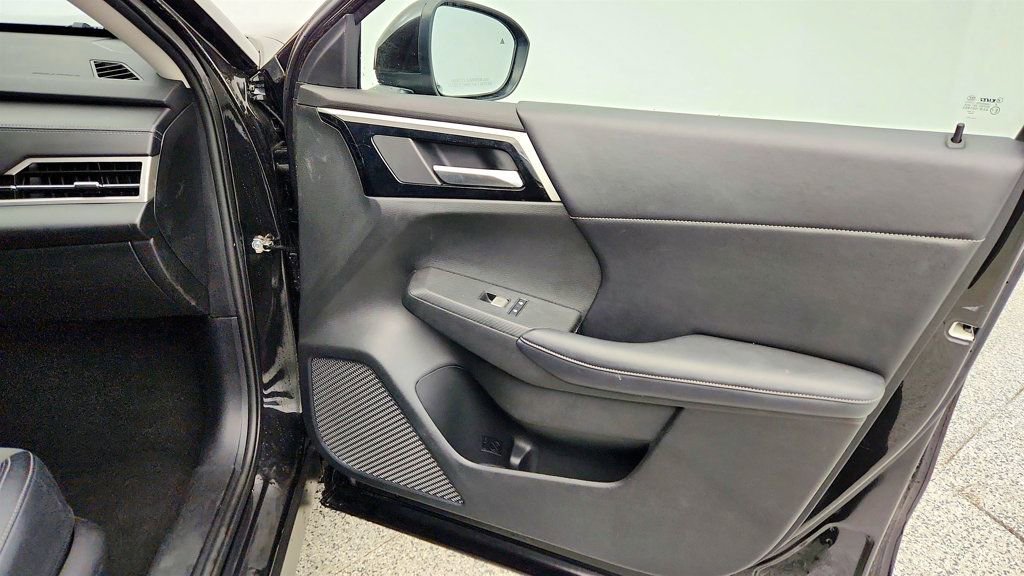 Used 2024 Mitsubishi Outlander SE FWD image 25