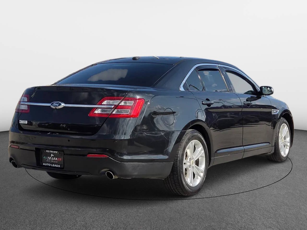 Used 2014 Ford Taurus SEL w/ Equipment Group 201A FWD image 4