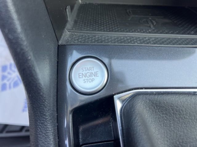 Used 2023 Volkswagen Tiguan SE image 22