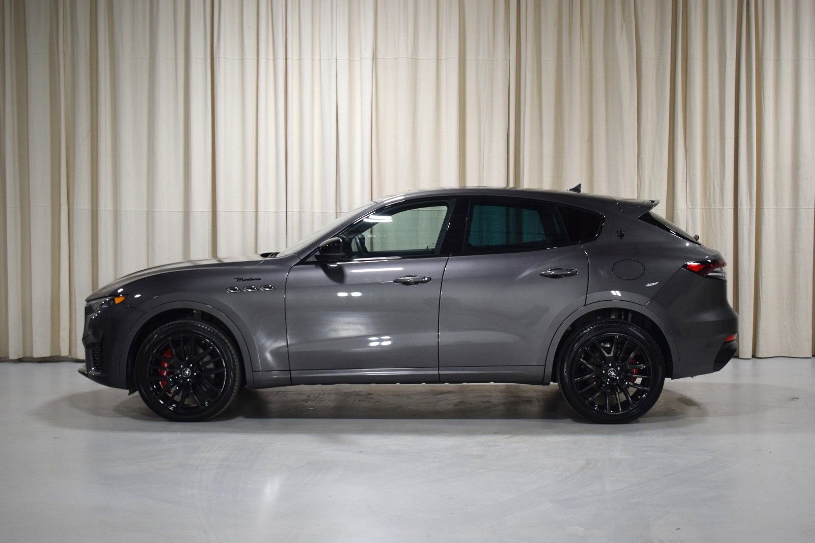 Used 2022 Maserati Levante Modena image 4