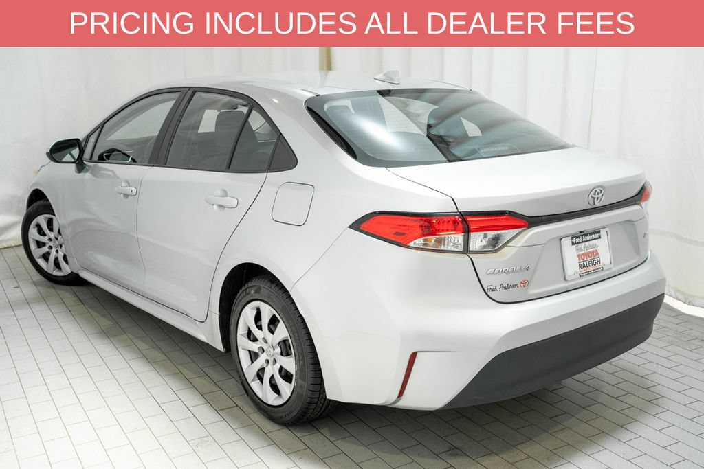 Used 2024 Toyota Corolla LE FWD image 3