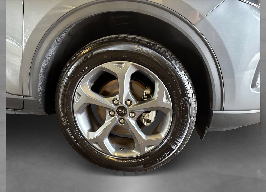 Certified 2025 Ford Escape ST-Line AWD/4WD image 19