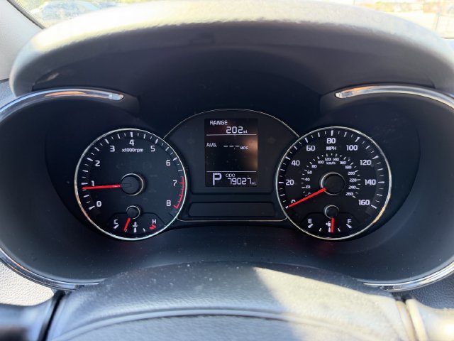 Used 2015 Kia Forte LX FWD image 18