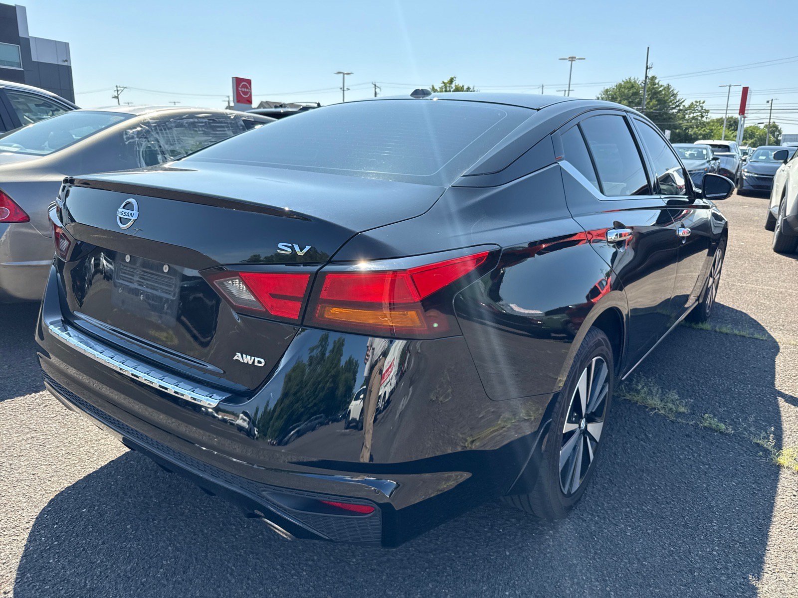 Certified 2019 Nissan Altima 2.5 SV AWD/4WD image 3