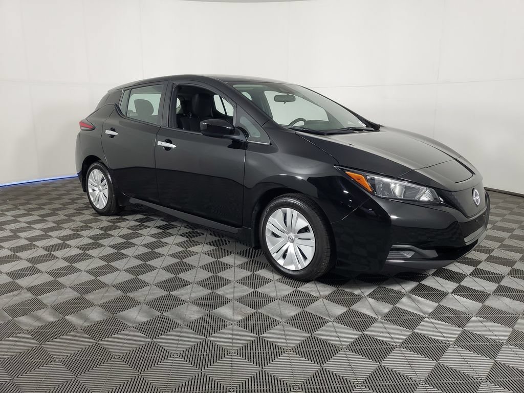 Used 2025 Nissan Leaf S FWD image 2