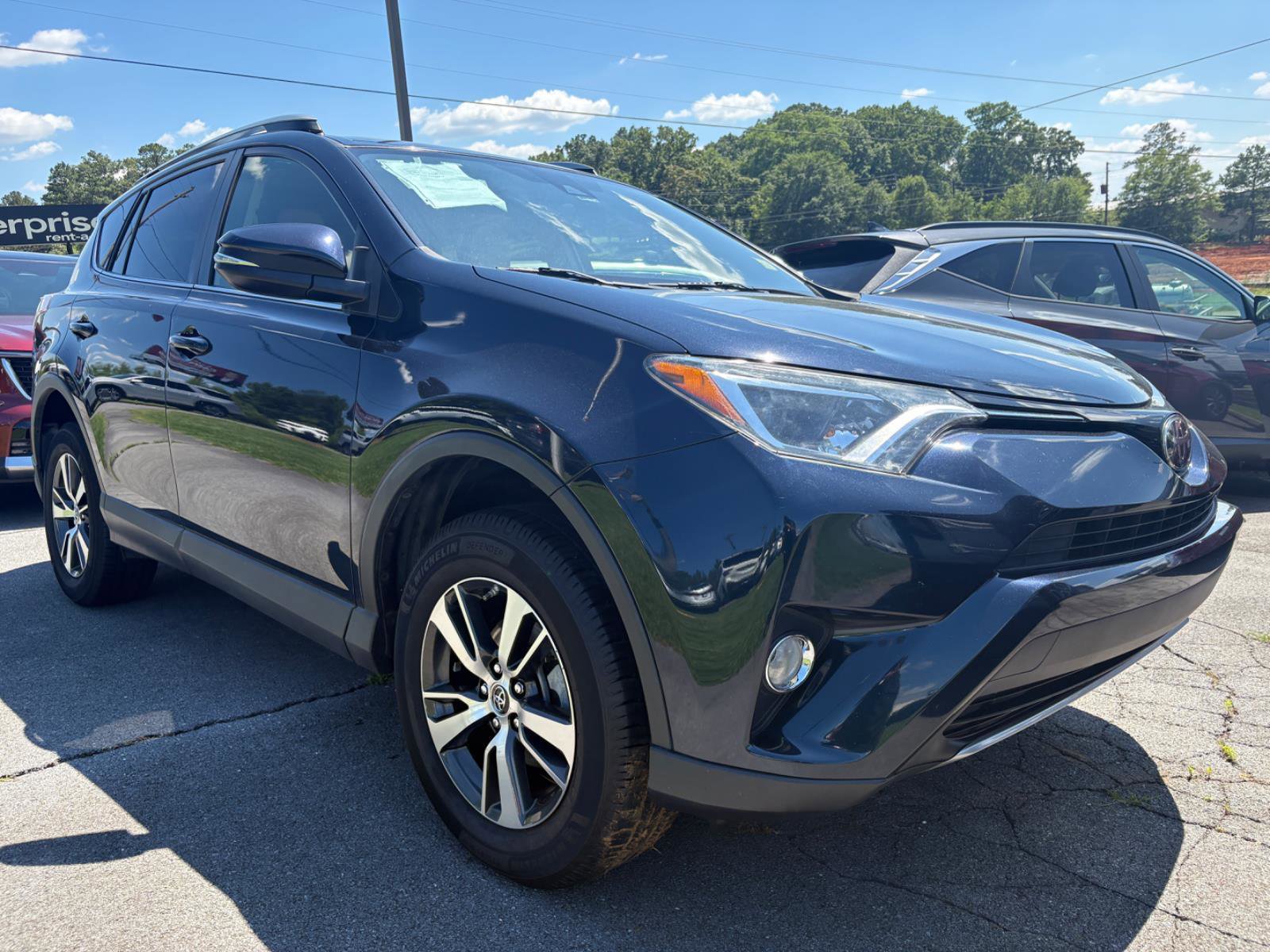 Used 2017 Toyota RAV4 XLE FWD image 3