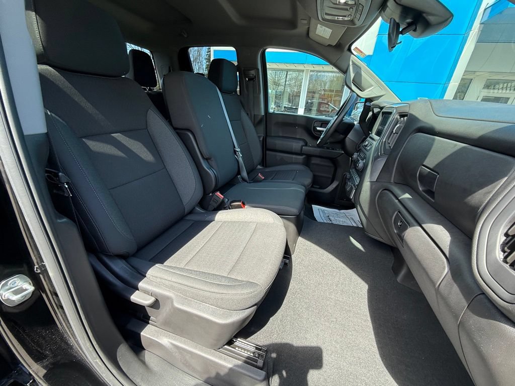 Used 2024 Chevrolet Silverado 1500 Custom AWD/4WD image 35