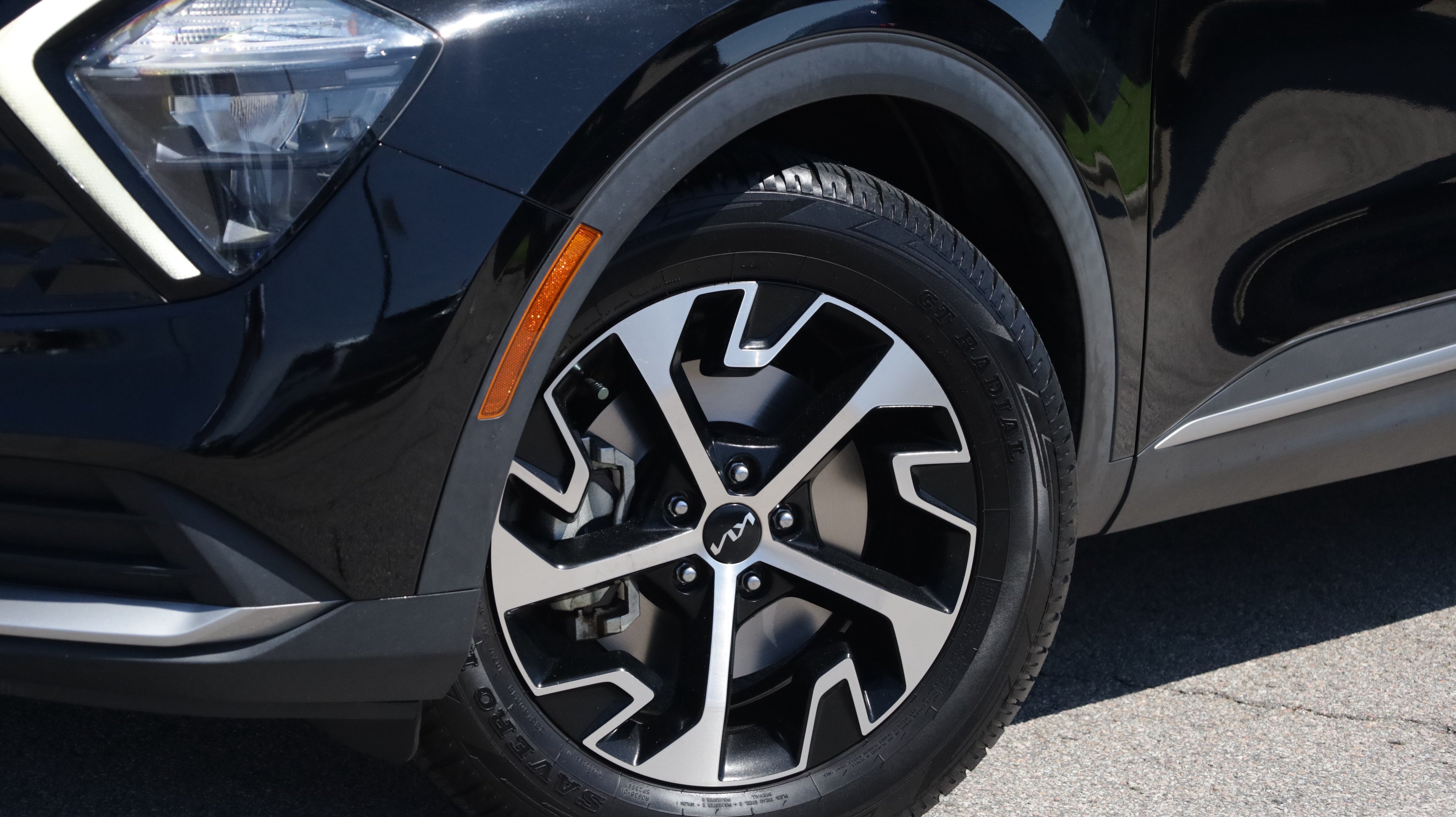 Used 2023 Kia Sportage EX FWD image 18