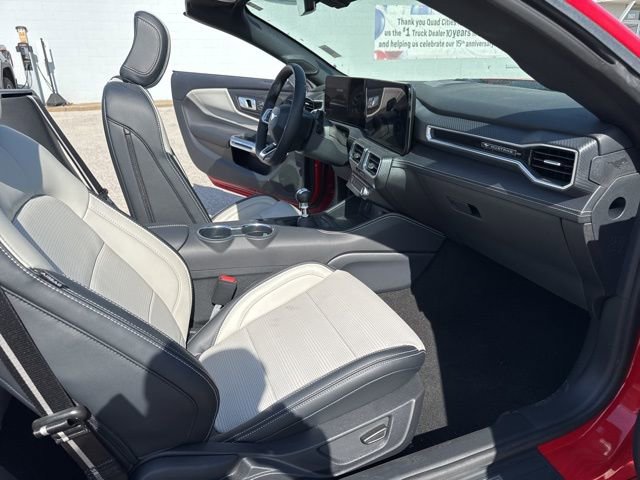 Used 2025 Ford Mustang GT Premium image 28