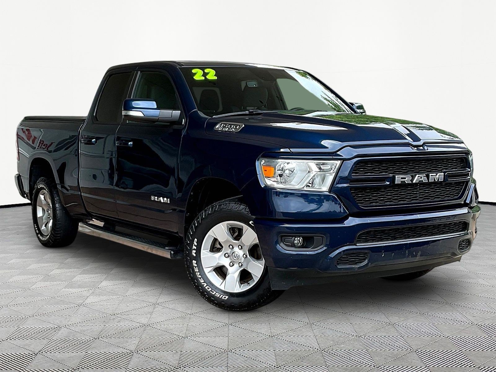 Used 2022 RAM 1500 Big Horn AWD/4WD image 3