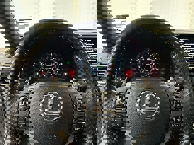 Used 2019 Lexus IS 350 F Sport image 11