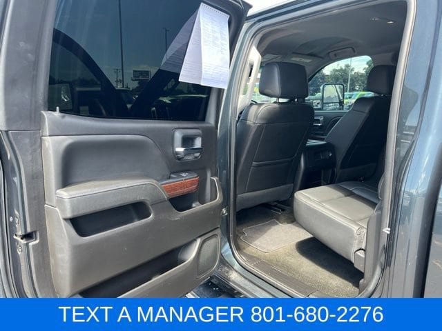 Used 2018 GMC Sierra 3500 SLT w/ Duramax Plus Package AWD/4WD image 32