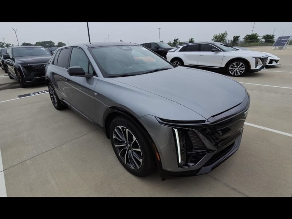 Used 2025 Cadillac Lyriq Sport w/ LPO, Floor Liner Package AWD/4WD image 6