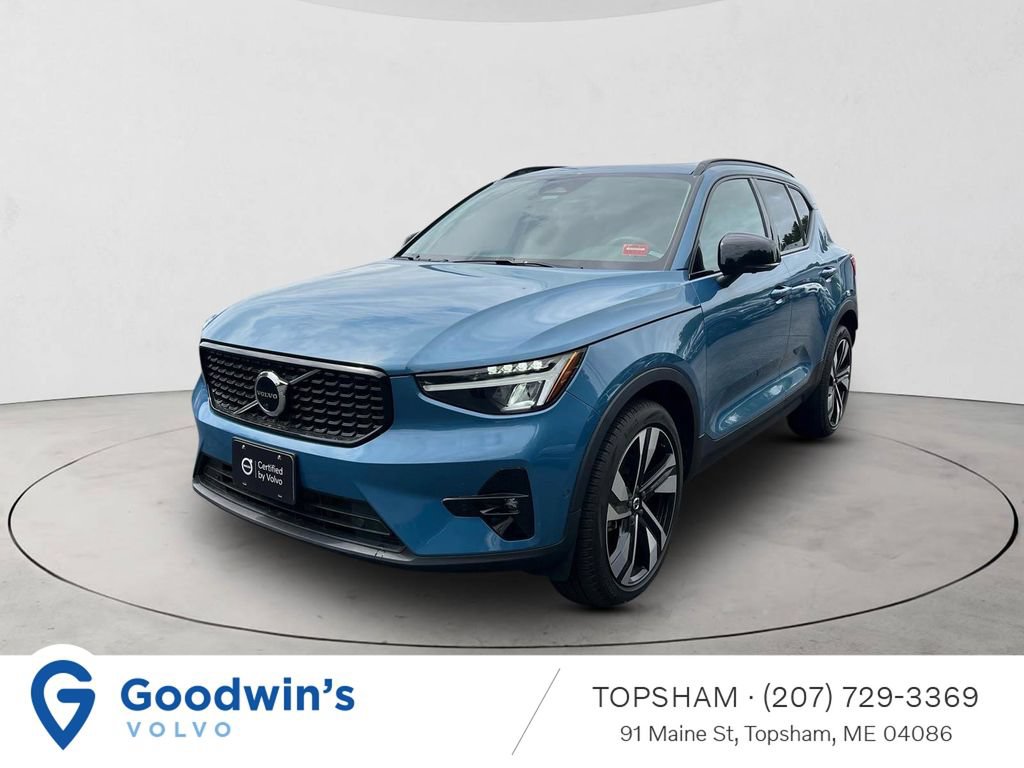 Certified 2023 Volvo XC40 B5 Plus w/ Driver Assist Package AWD/4WD video 1