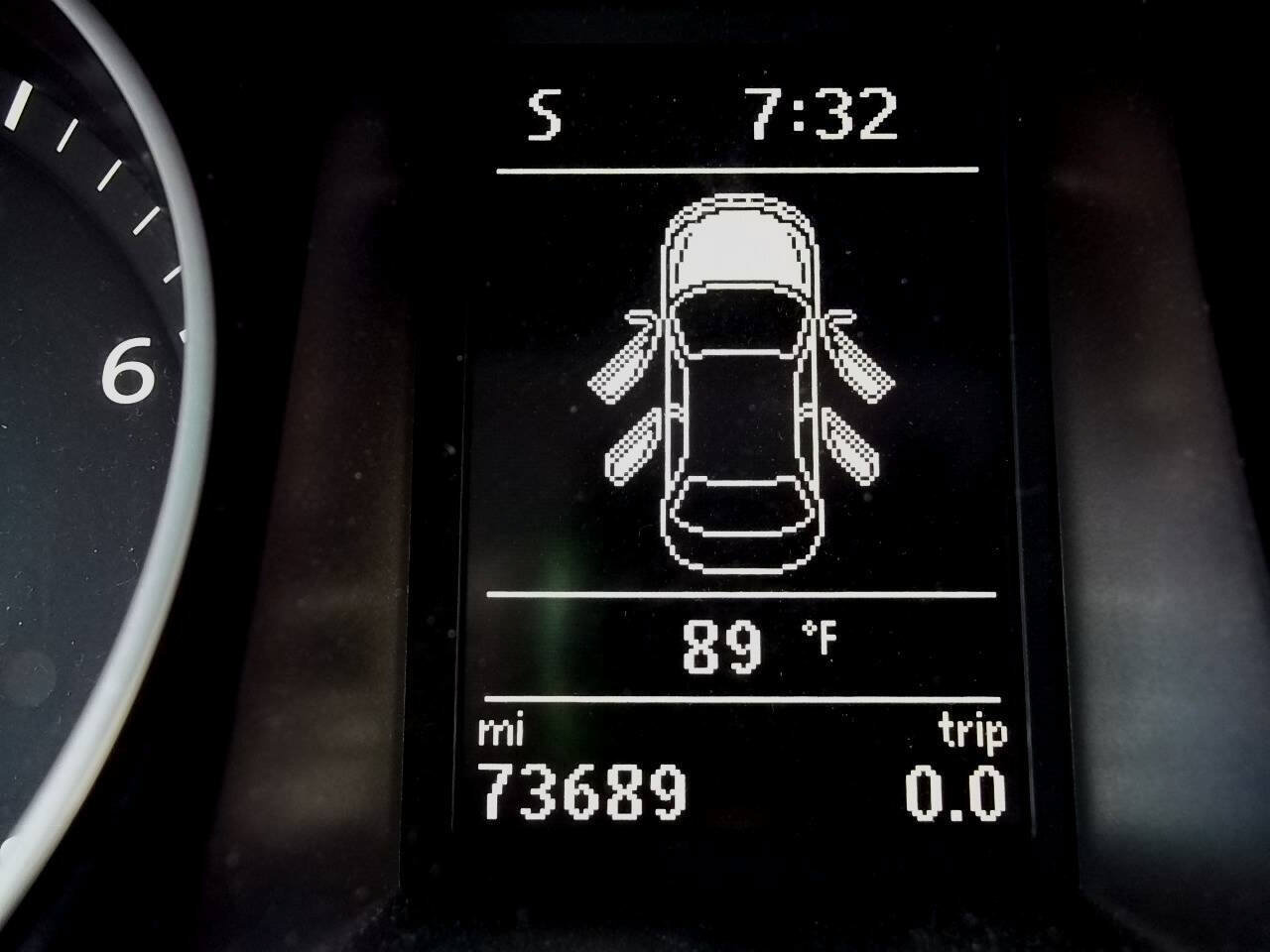 Used 2015 Volkswagen CC R-Line FWD image 17