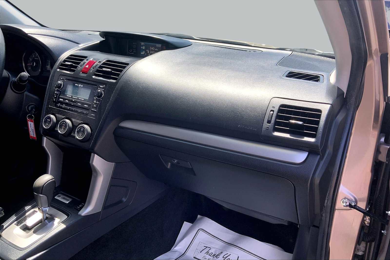 Used 2015 Subaru Forester 2.5i Limited AWD/4WD image 18