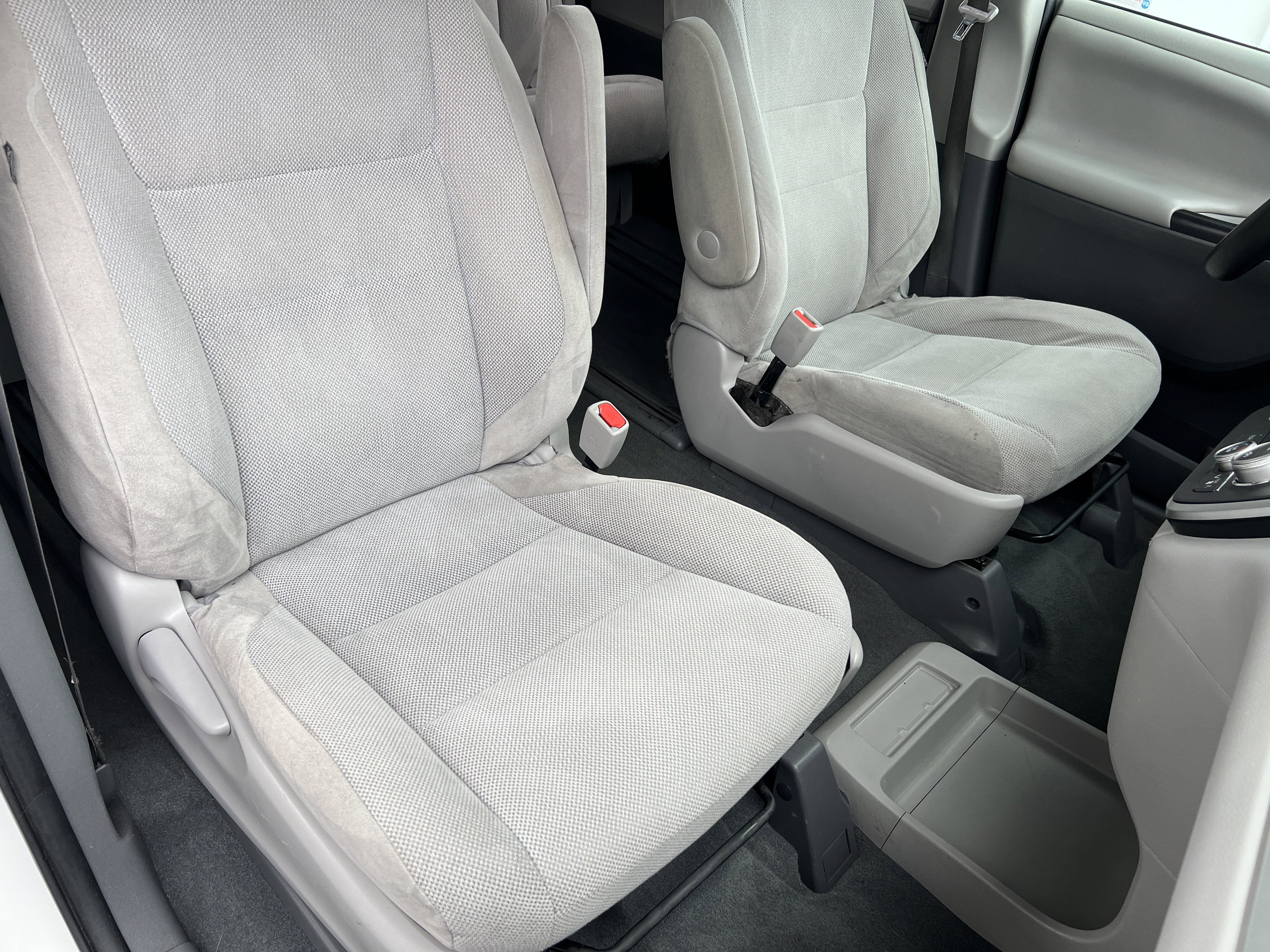 Used 2020 Toyota Sienna L FWD image 20