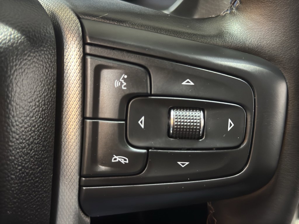 Used 2024 GMC Yukon XL Denali image 27