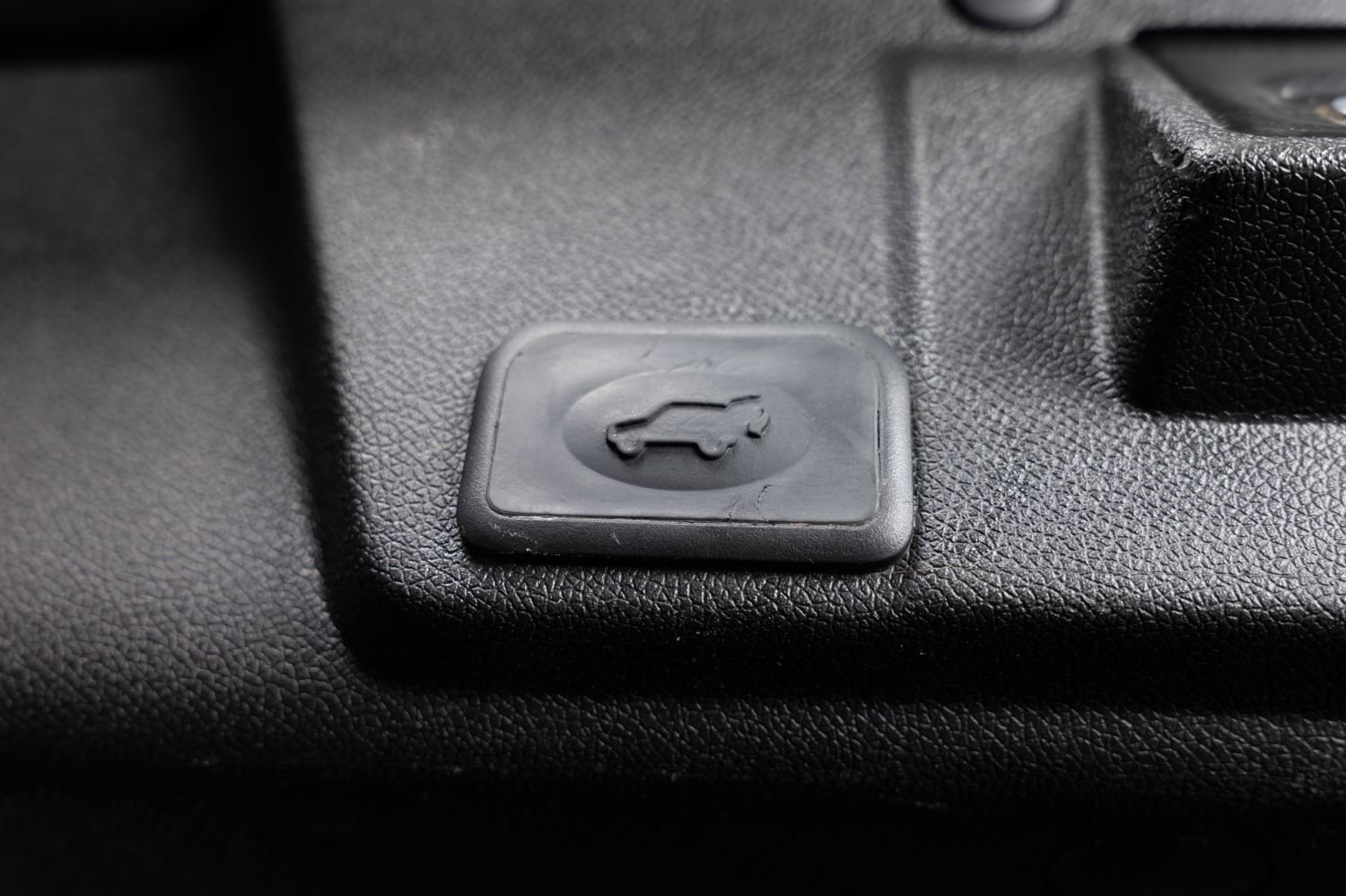 Used 2017 Chevrolet Traverse LT image 23