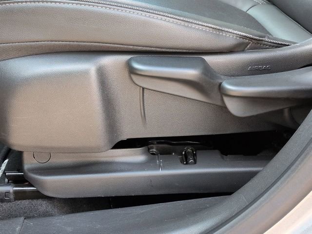 Used 2024 Buick Encore GX Sport Touring image 13