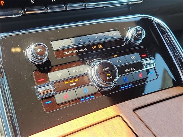 New 2024 Lincoln Navigator L Black Label image 9