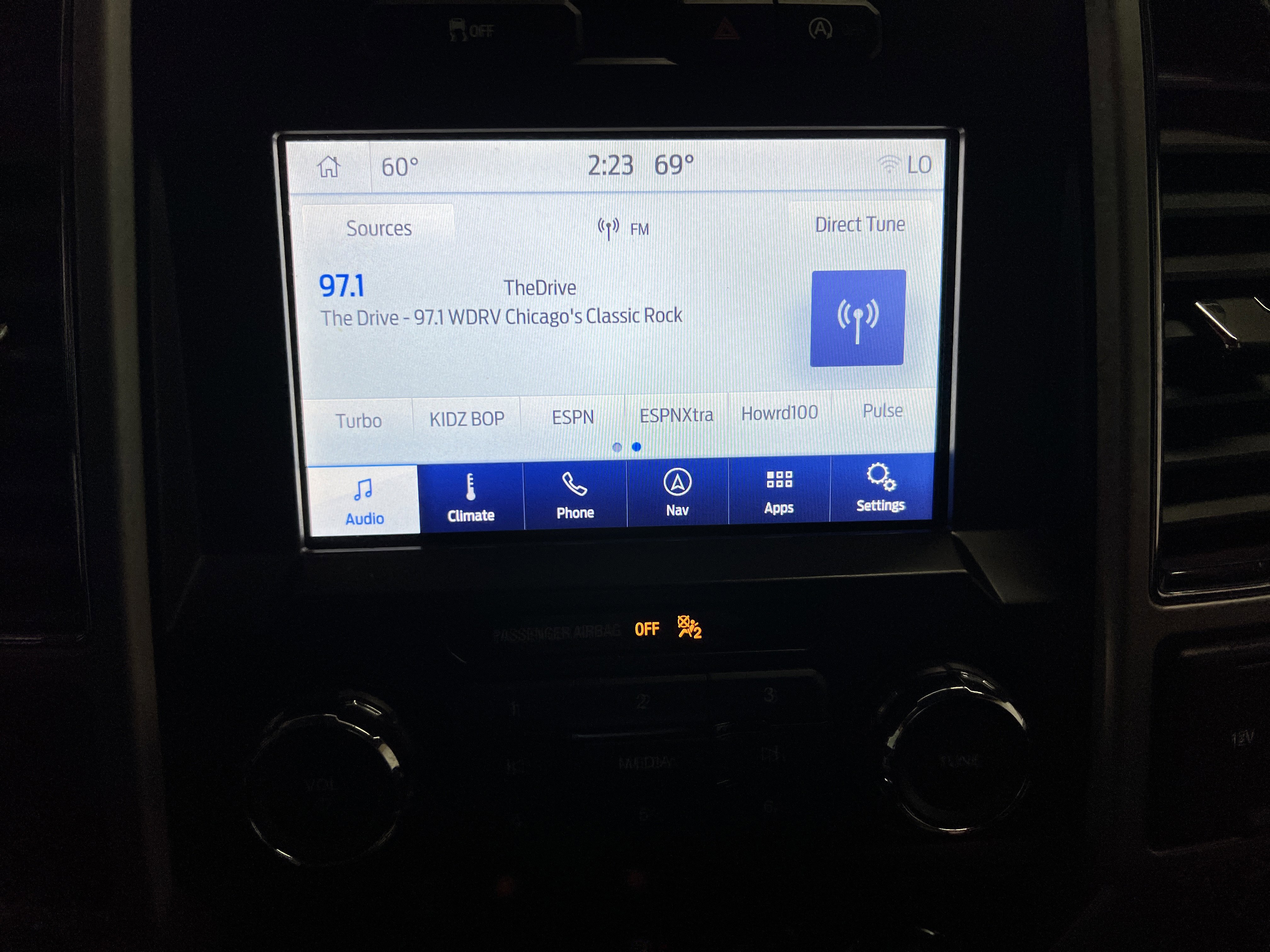 Used 2019 Ford F150 Lariat image 18