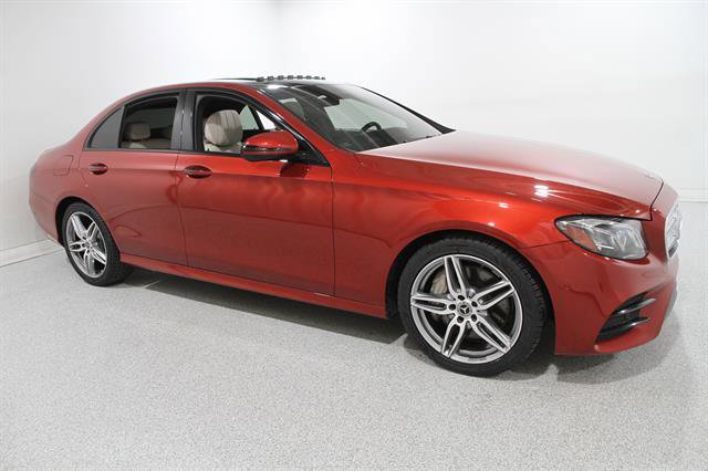 Used 2017 Mercedes-Benz E 300 4MATIC image 1