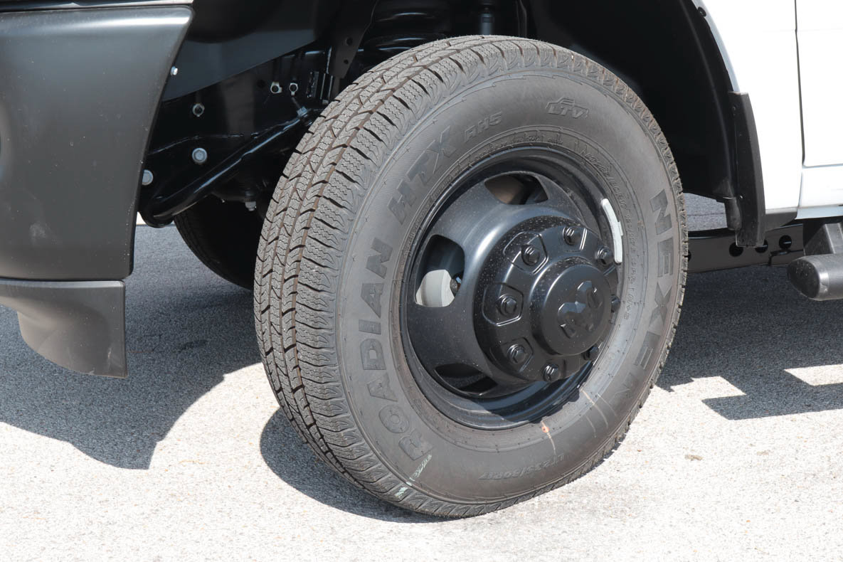 New 2027 RAM 3500 Tradesman AWD/4WD image 12