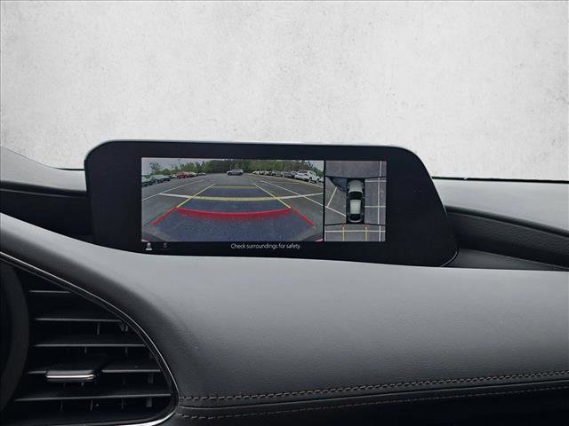 Used 2021 MAZDA MAZDA3 Hatchback w/Premium Plus Pkg image 12