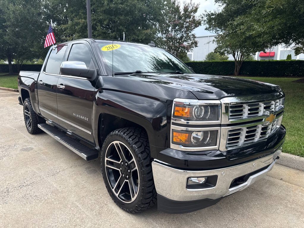 Used 2015 Chevrolet Silverado 1500 LTZ Z71 w/ LTZ Plus Package AWD/4WD image 1