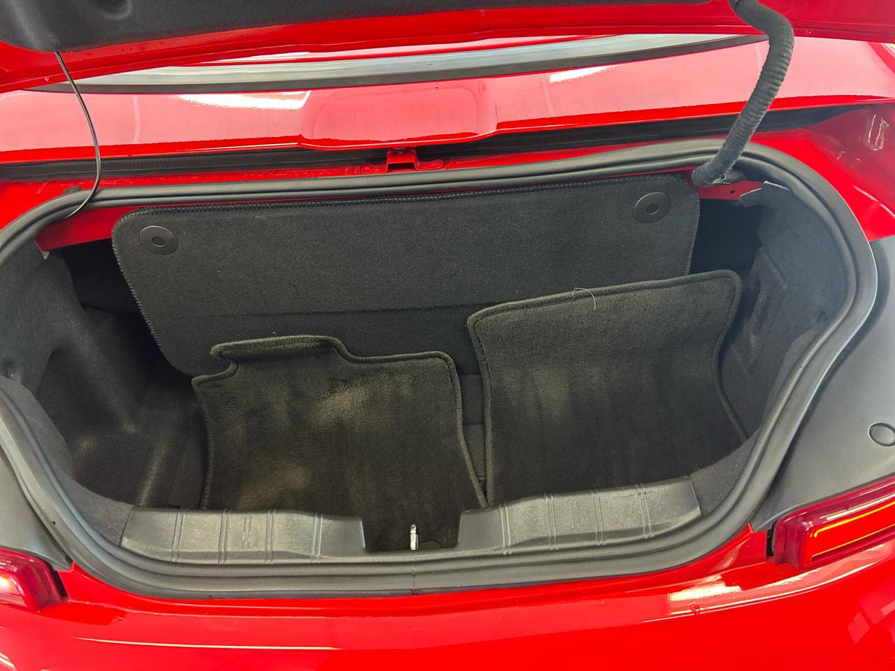 Used 2017 Chevrolet Camaro LT RWD image 17