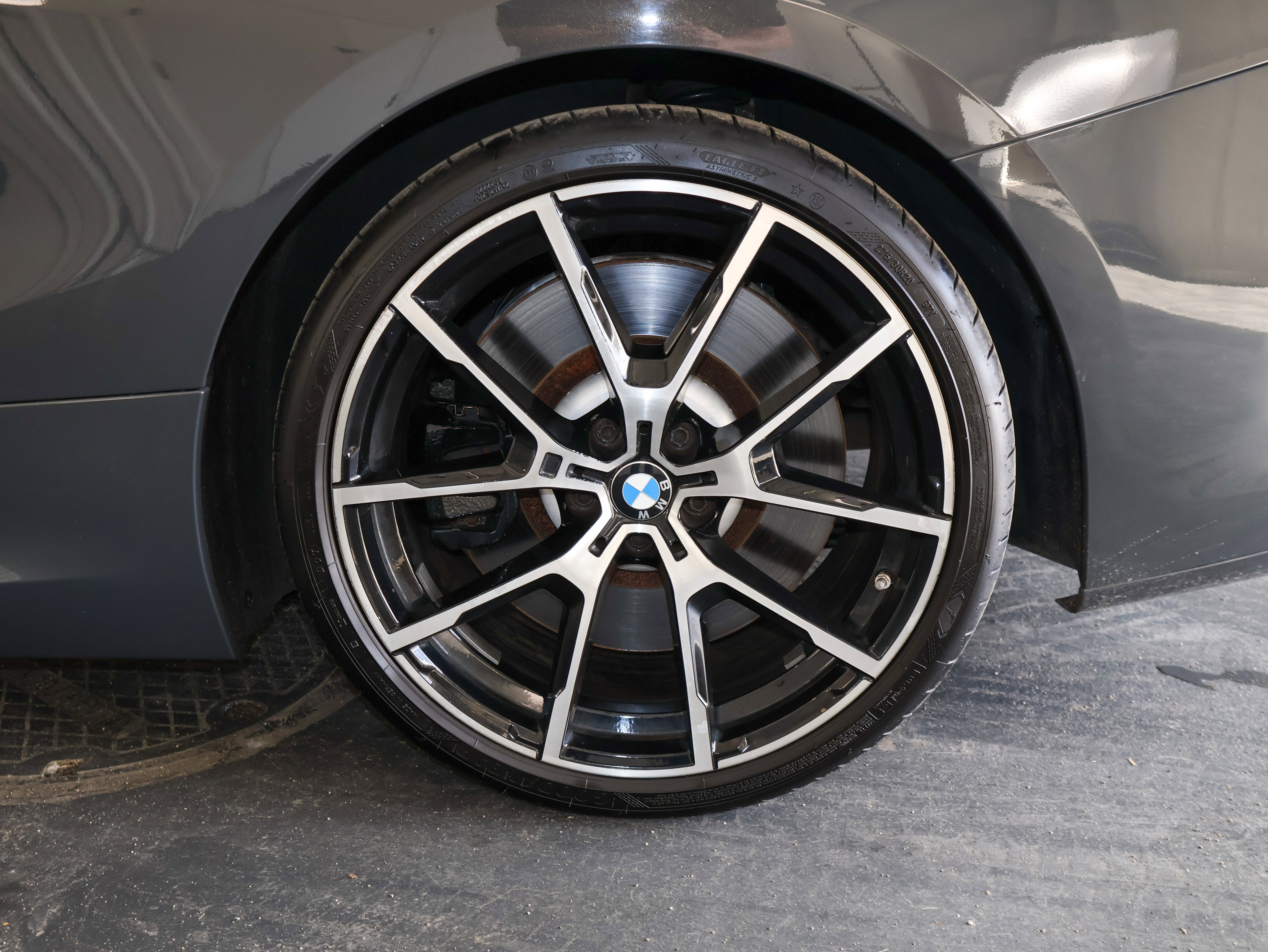 Used 2021 BMW M850i xDrive Convertible w/ Driving Assistance Package image 39