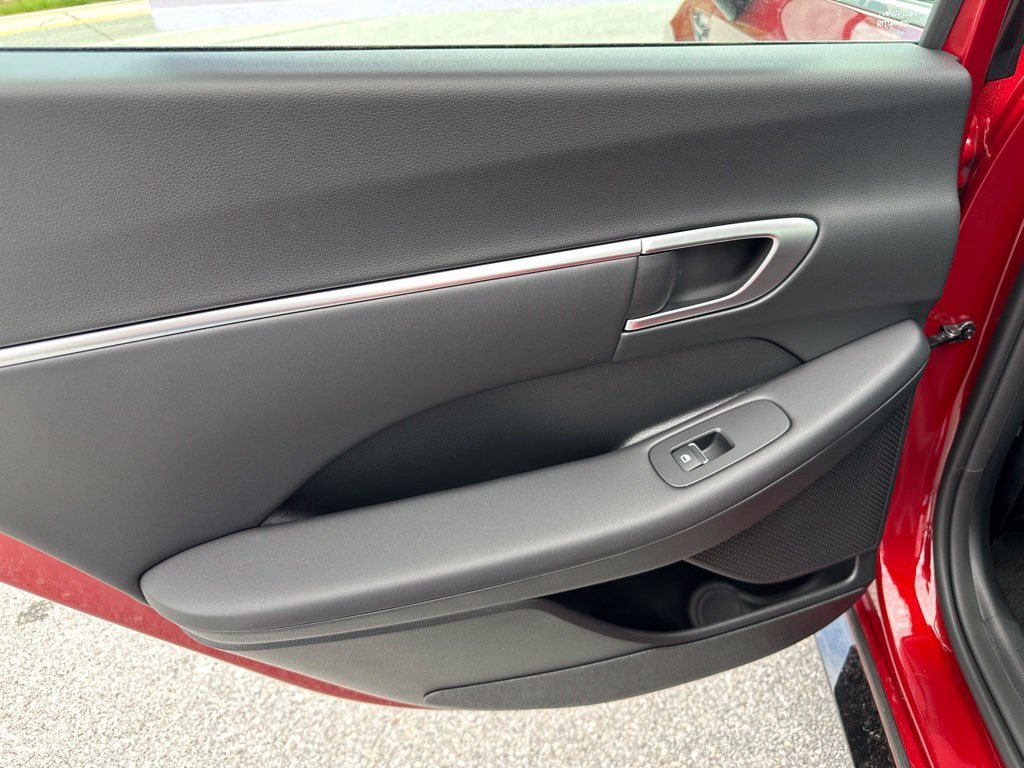 New 2026 Hyundai Sonata SEL FWD image 10