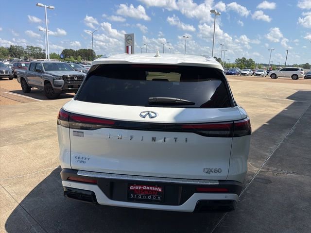 Used 2023 INFINITI QX60 Luxe w/ Cargo Package AWD/4WD image 3