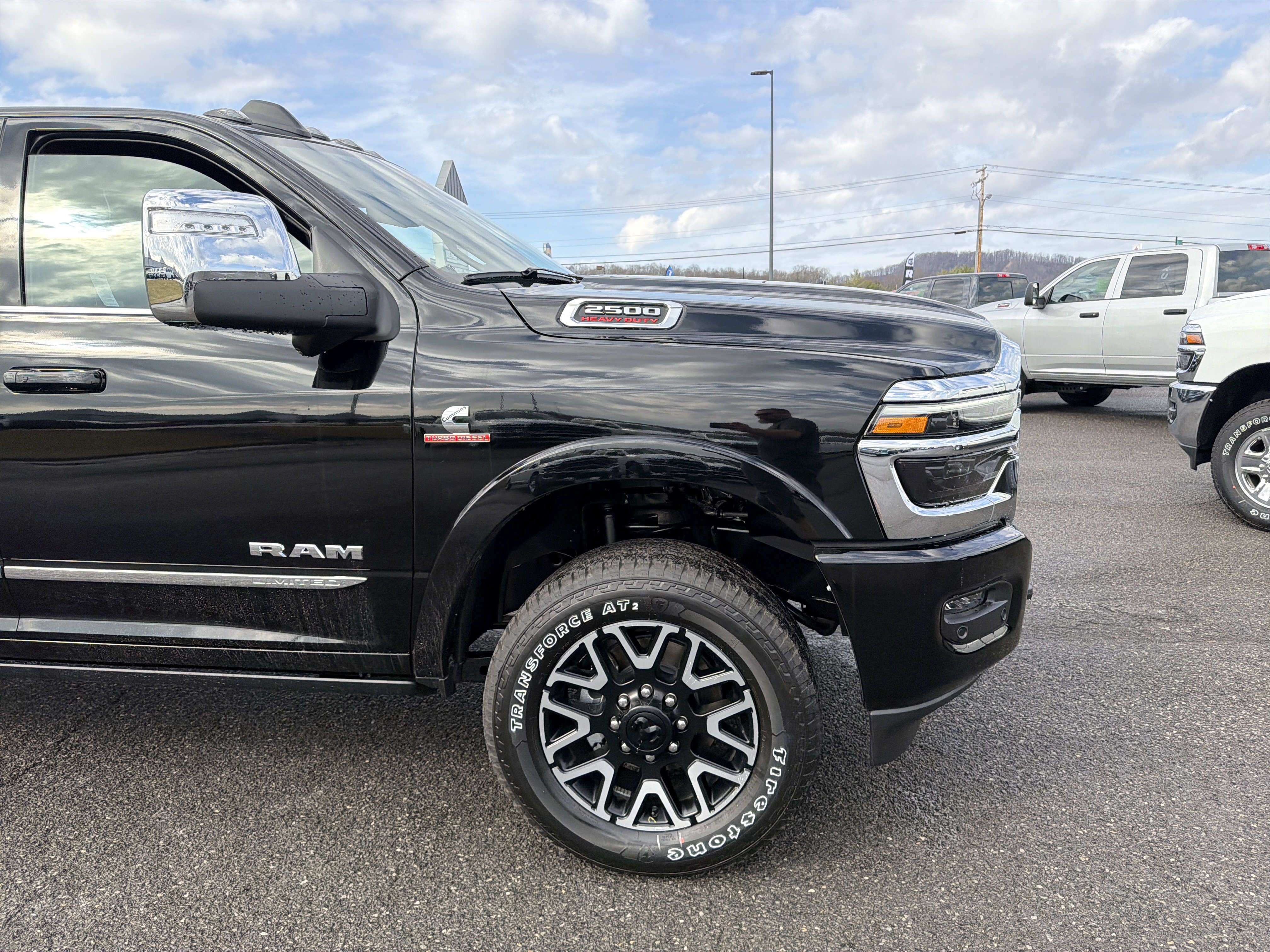 New 2026 RAM 2500 Limited AWD/4WD image 4