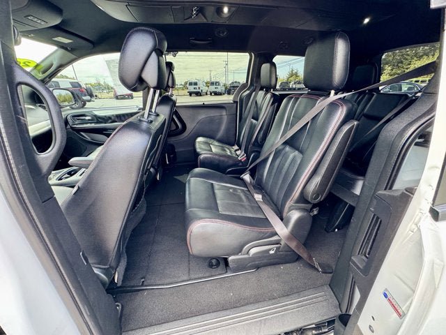 Used 2019 Dodge Grand Caravan GT FWD image 12