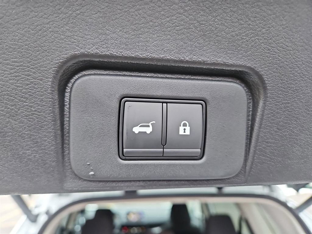 New 2026 Nissan Rogue SV w/ Cold Weather Package AWD/4WD image 19