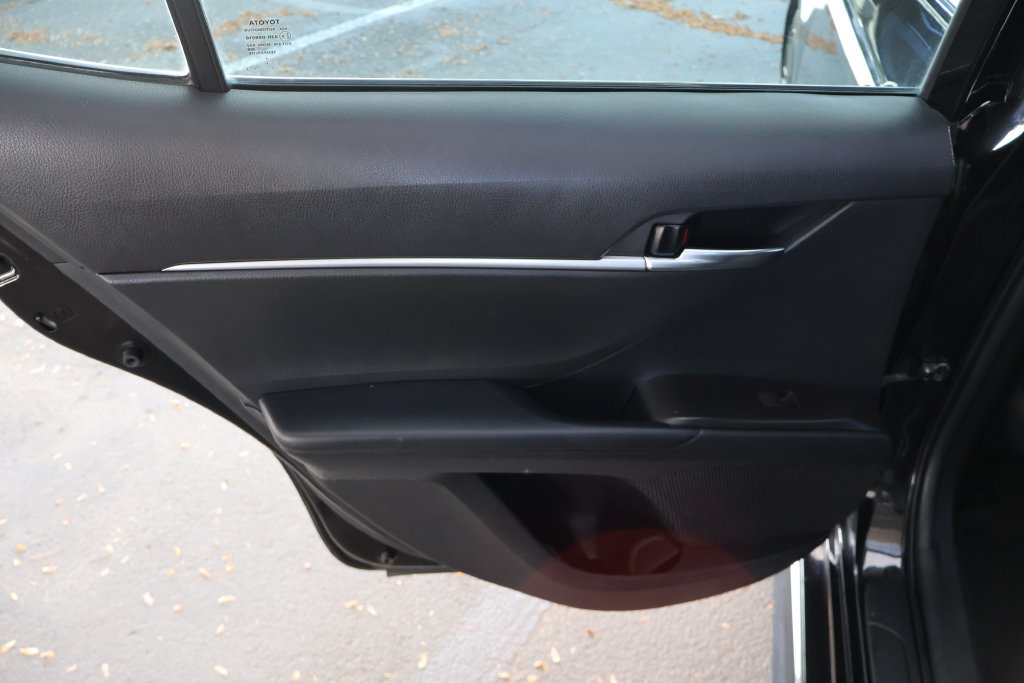 Used 2022 Toyota Camry SE FWD image 48