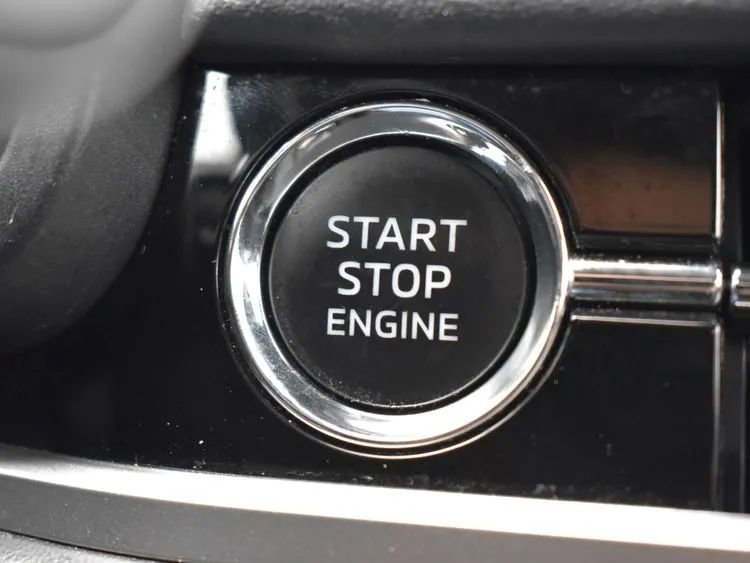 Used 2024 Mitsubishi Outlander FWD image 29