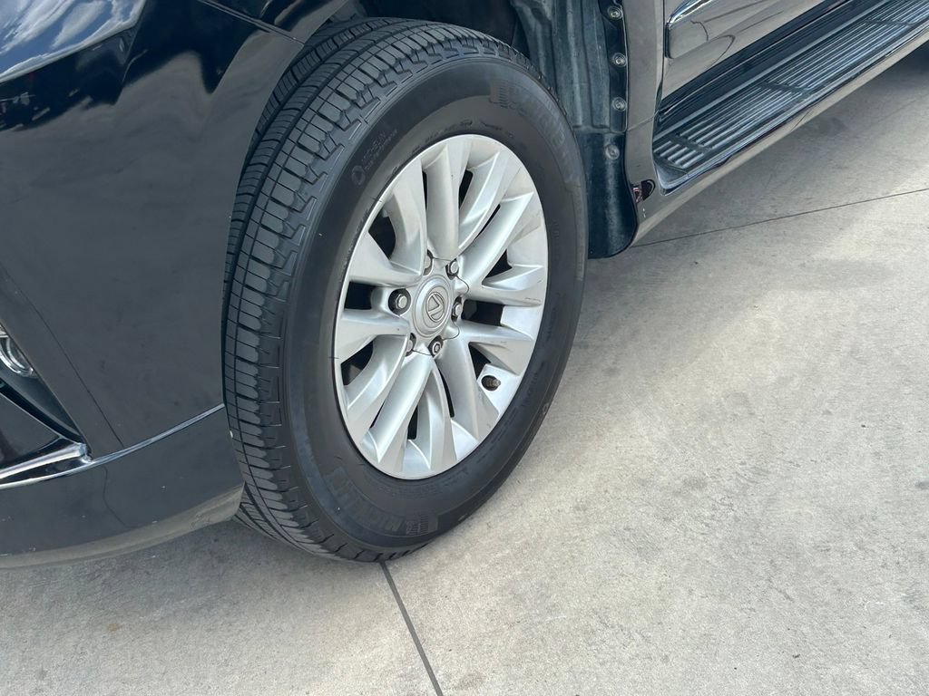 Used 2016 Lexus GX 460 AWD/4WD image 9