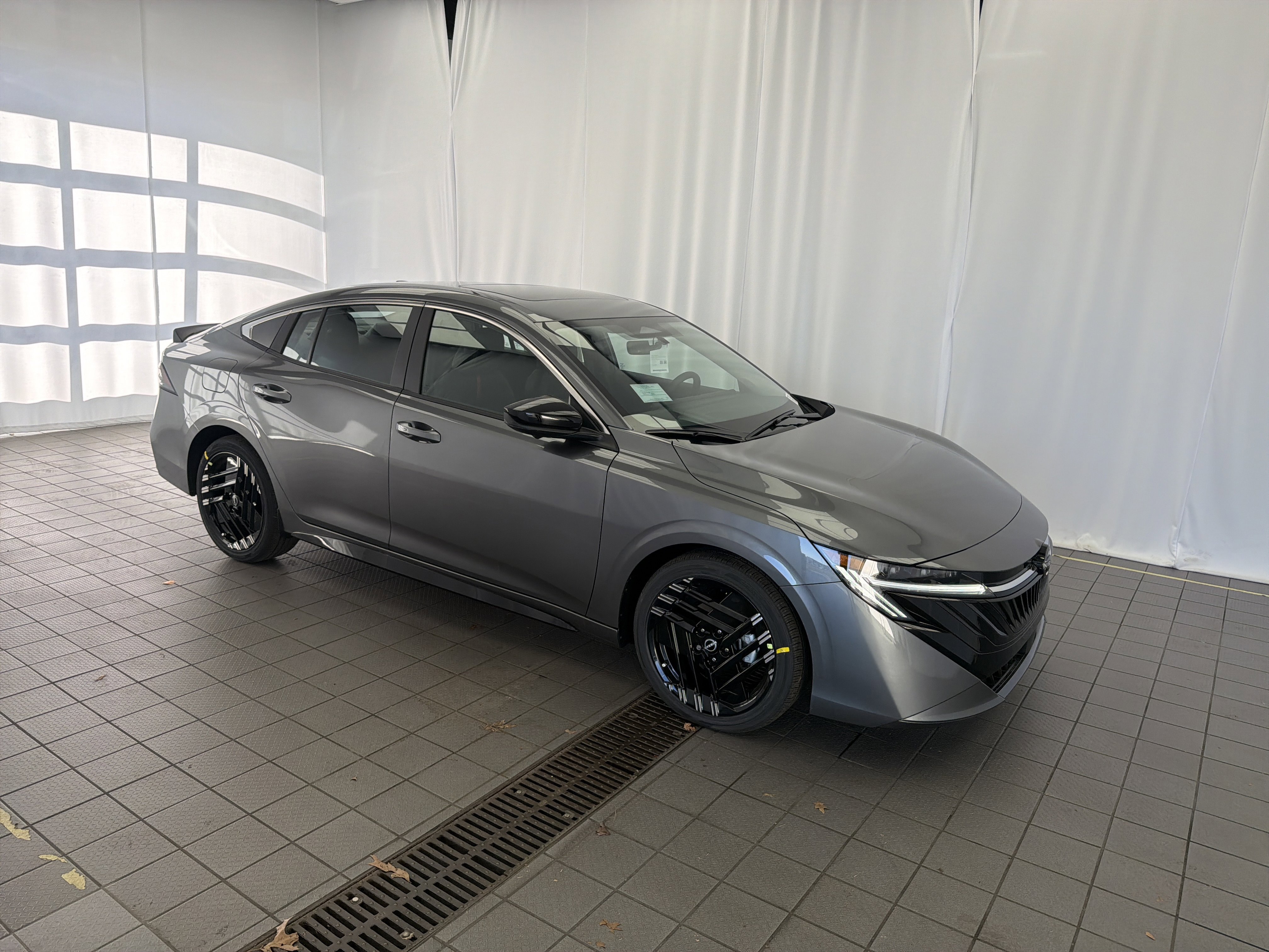 New 2026 Nissan Sentra SR image 3