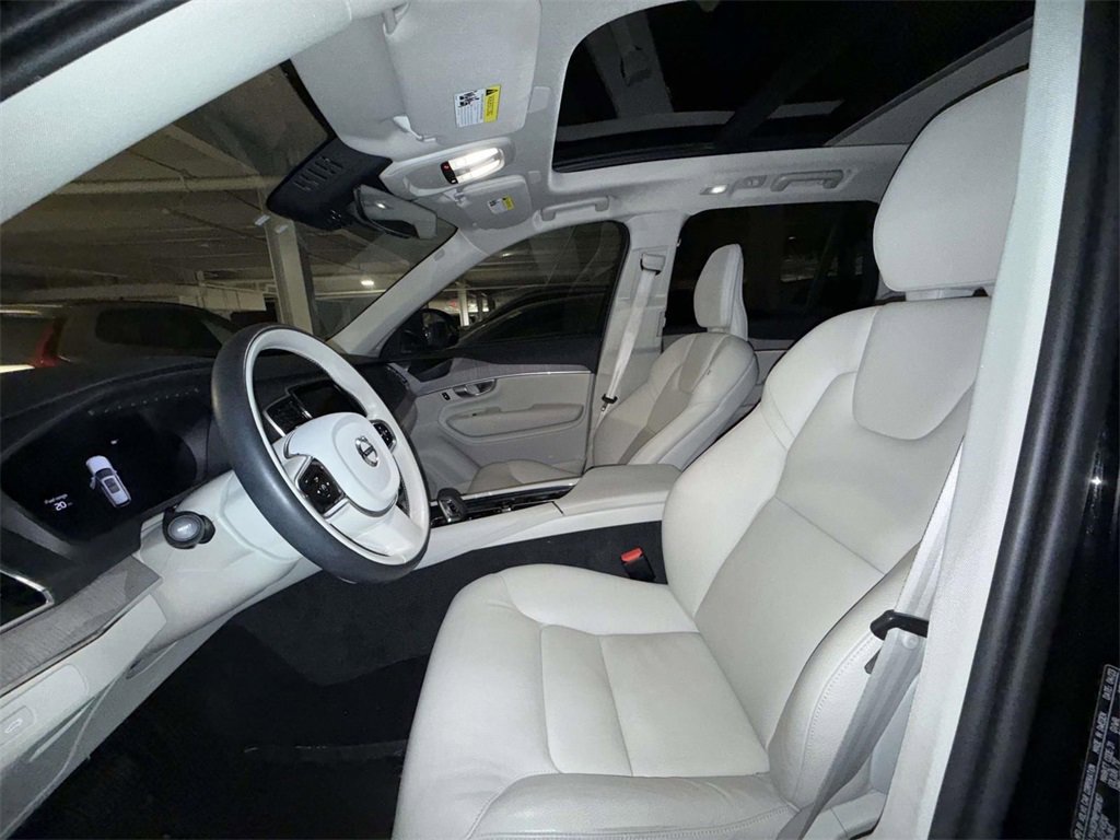 Used 2023 Volvo XC90 B6 Plus w/ Protection Package Premier image 6