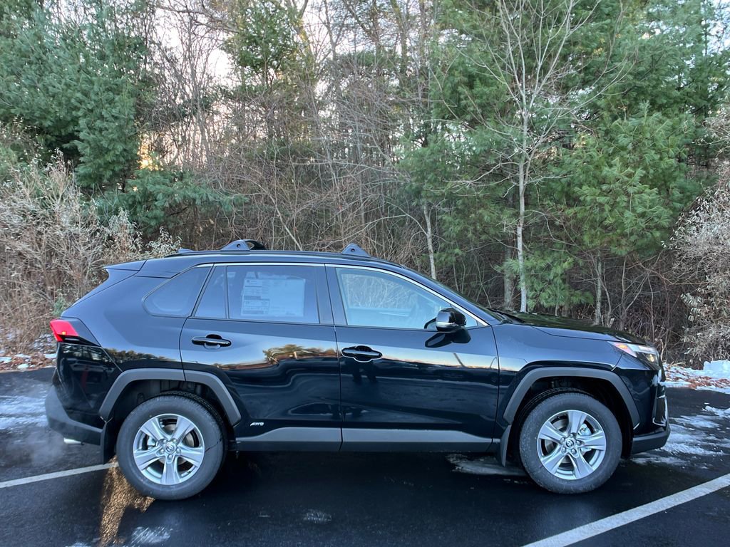 New 2025 Toyota RAV4 LE image 6