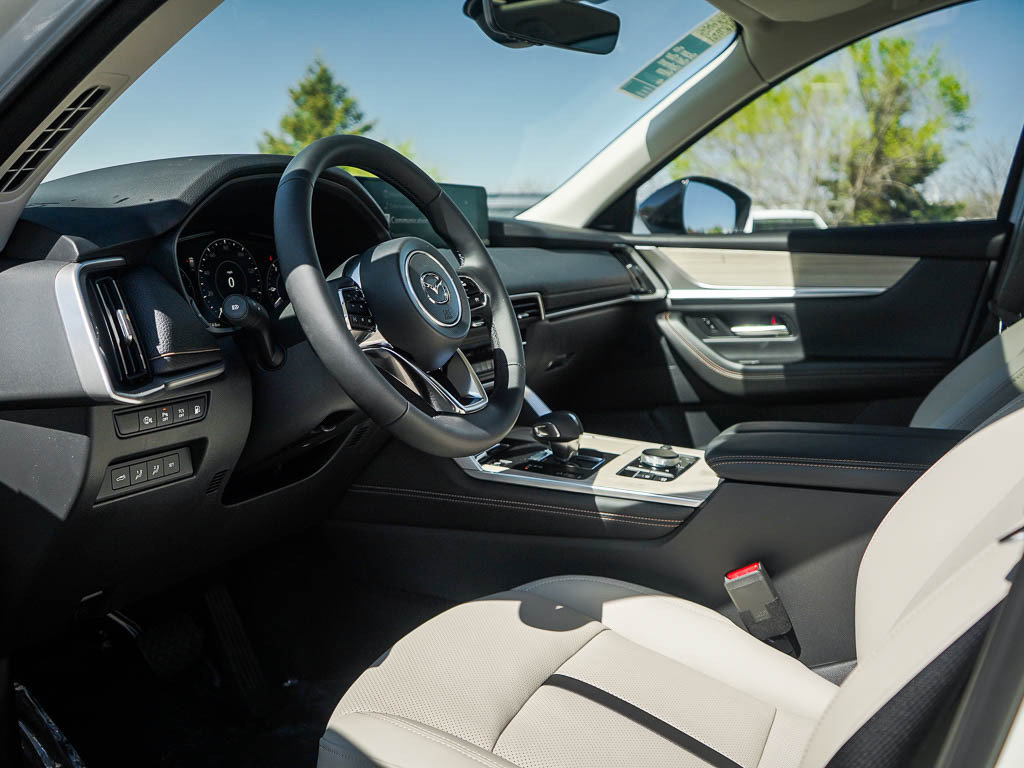 New 2026 MAZDA CX-90 Plug-In Hybrid w/Premium Sport AWD/4WD image 19