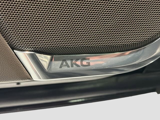 Used 2021 Cadillac Escalade Sport w/ Driver Assist Tech Package image 17