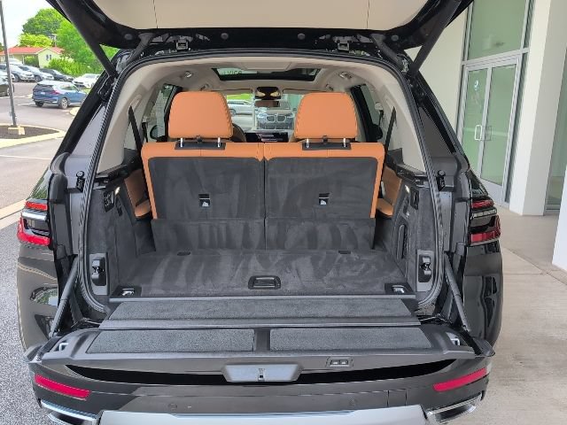 Used 2025 BMW X7 xDrive40i w/ Premium Package AWD/4WD image 37